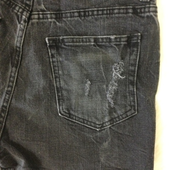 BDG Girlfriend High Rise Black Raw Edge Distressed Denim Jean Shorts Size 30 - Picture 10 of 13